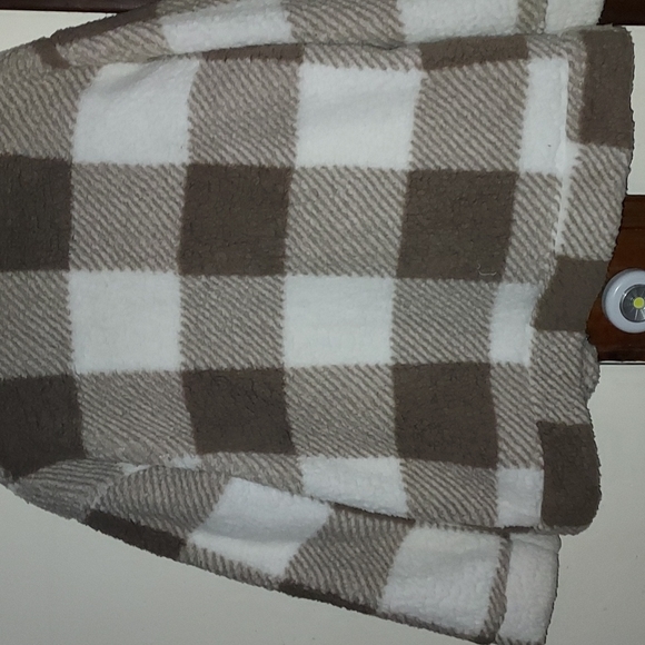Teddy bear Buffalo plaid Super plush jacket. - Picture 2 of 8